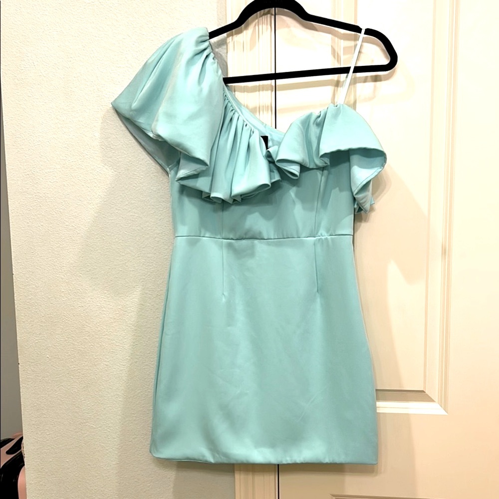 DO+BE semi formal dress